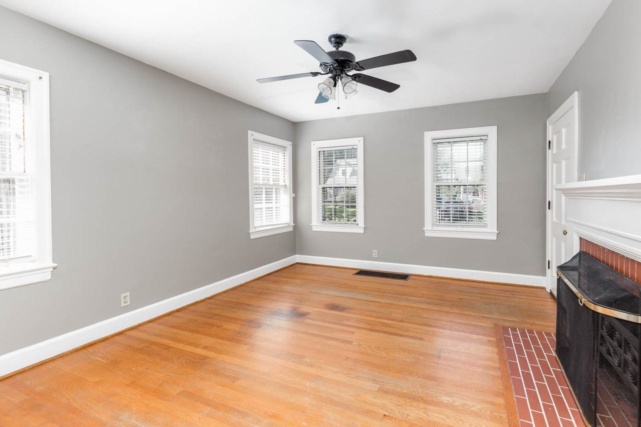 123 Barberry Ln #1 - Photo 4 of 28