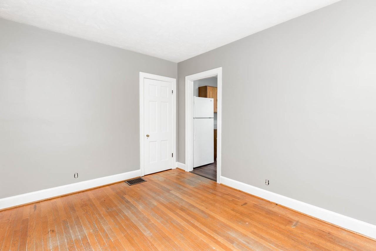 123 Barberry Ln #1 - Photo 6 of 28