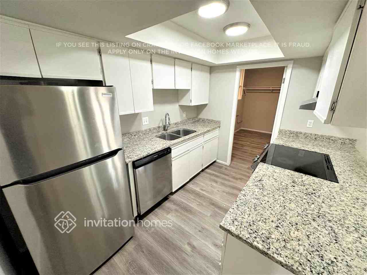 617 E Carmen St - Photo 4 of 8