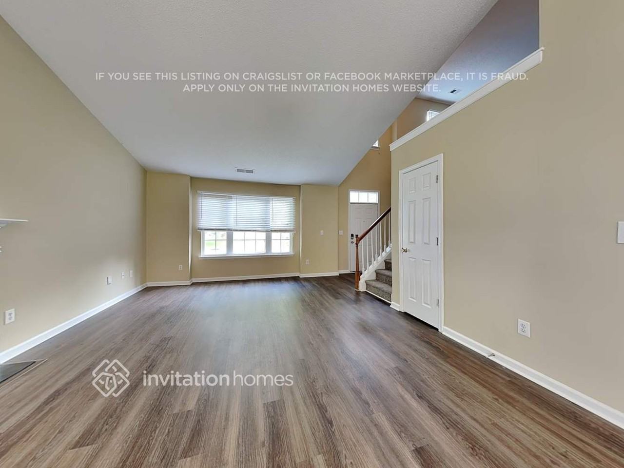13913 Ballyshannon Ln - Photo 4 of 20