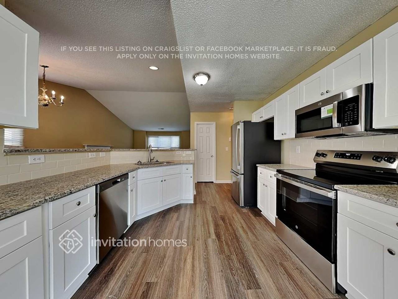 13913 Ballyshannon Ln - Photo 7 of 20
