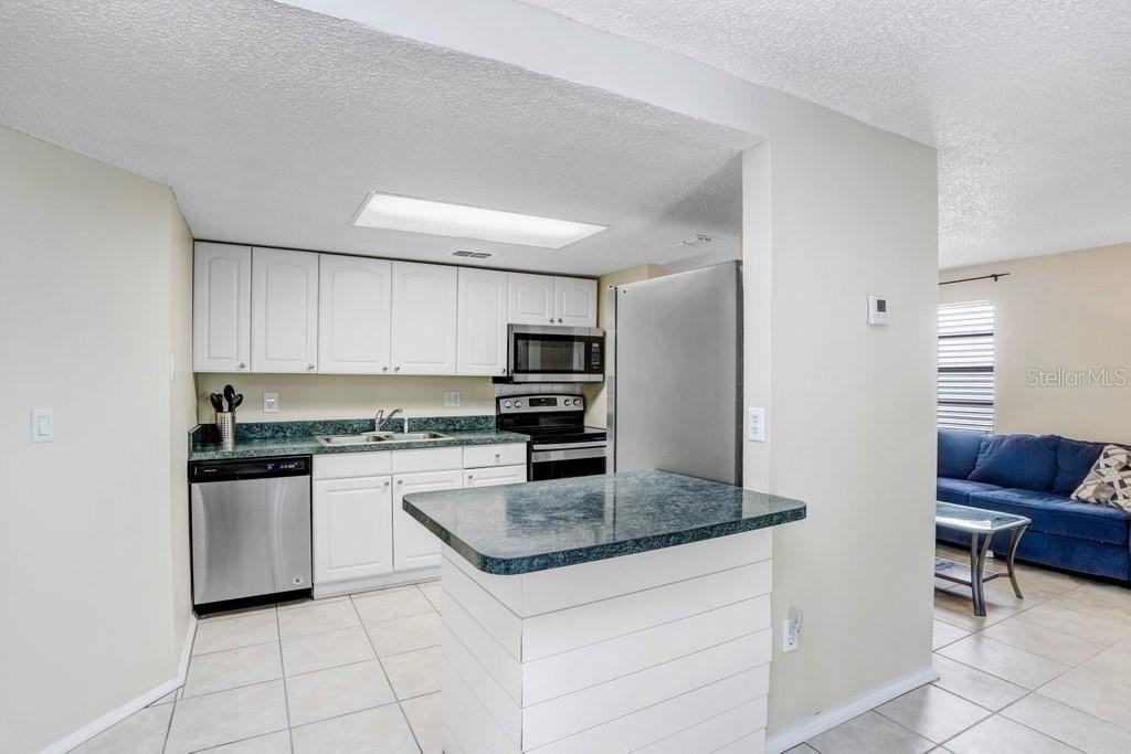 134 Sycamore Ln #F - Photo 7 of 20