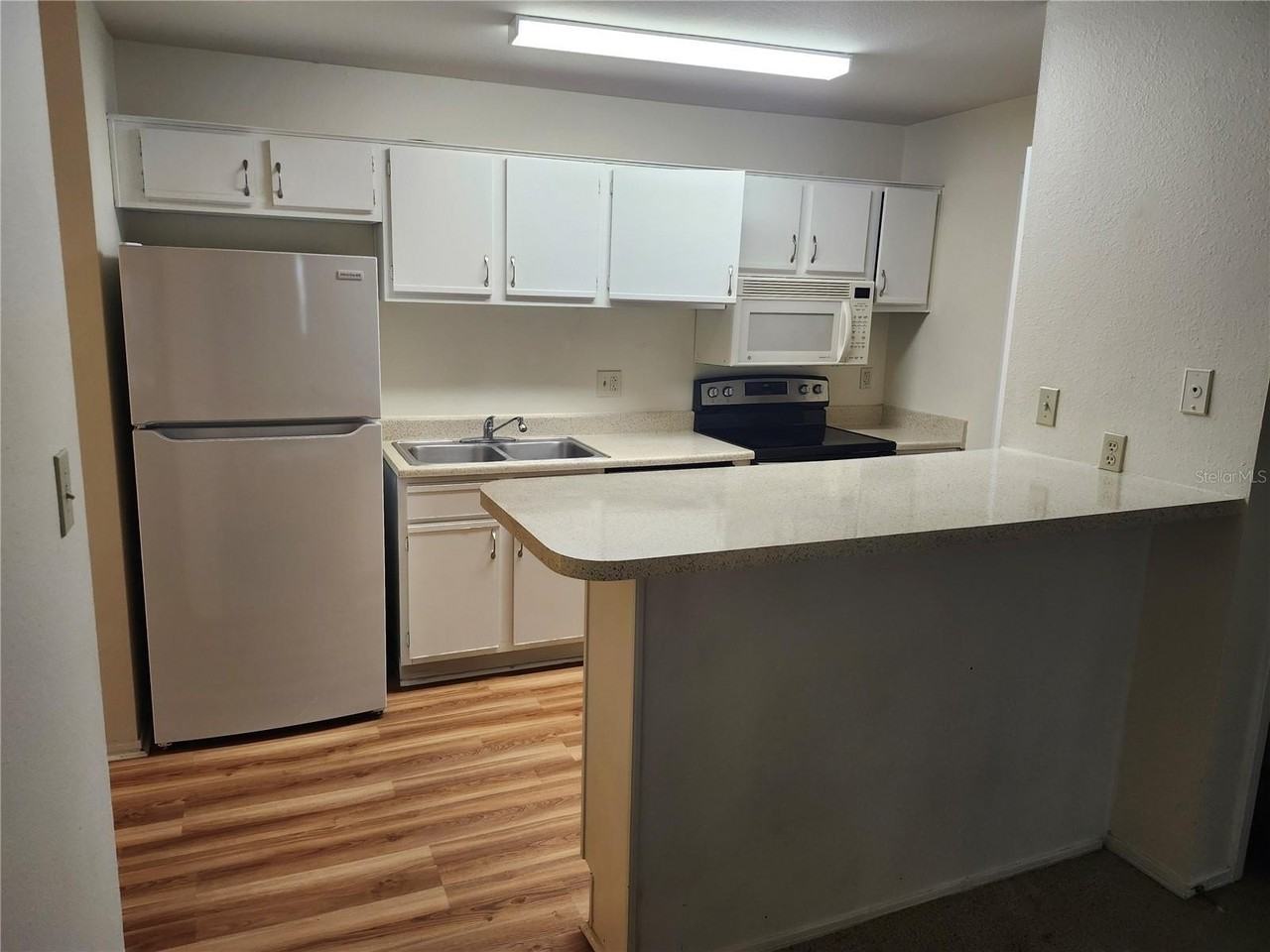 1400 Gandy Blvd N #116 - Photo 5 of 16