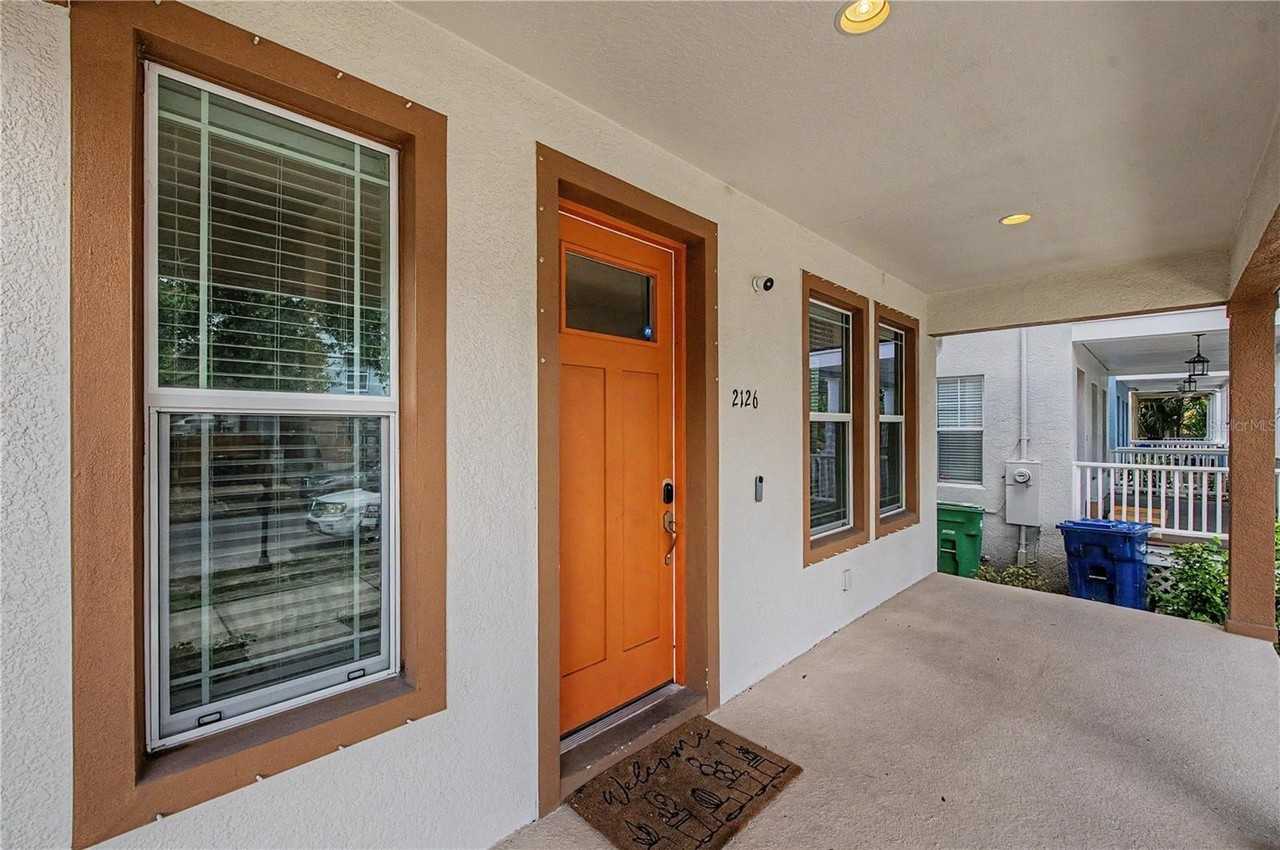 2126 W Spruce St - Photo 3 of 33