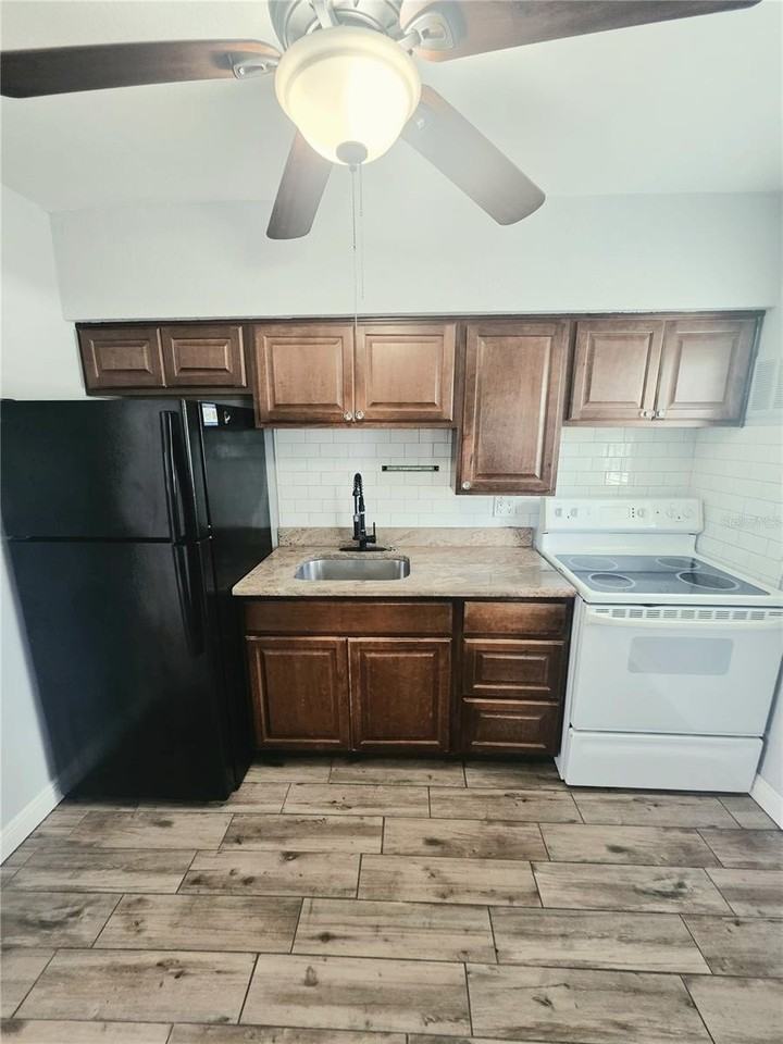 2807 41st Ave N #3 - Photo 5 of 10