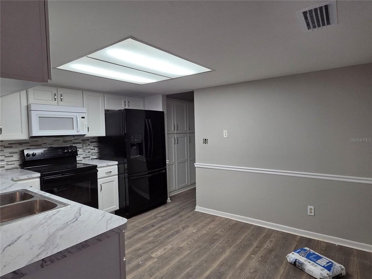7005 Pin Cherry Ln - Photo 5 of 11