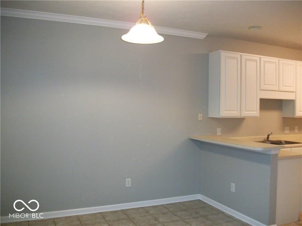 2215 Colfax Ln - Photo 7 of 22