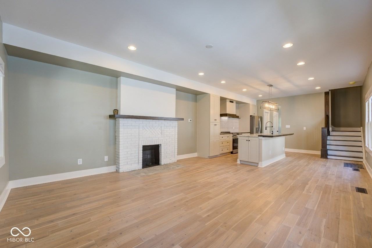 2832 N Park Ave - Photo 5 of 37