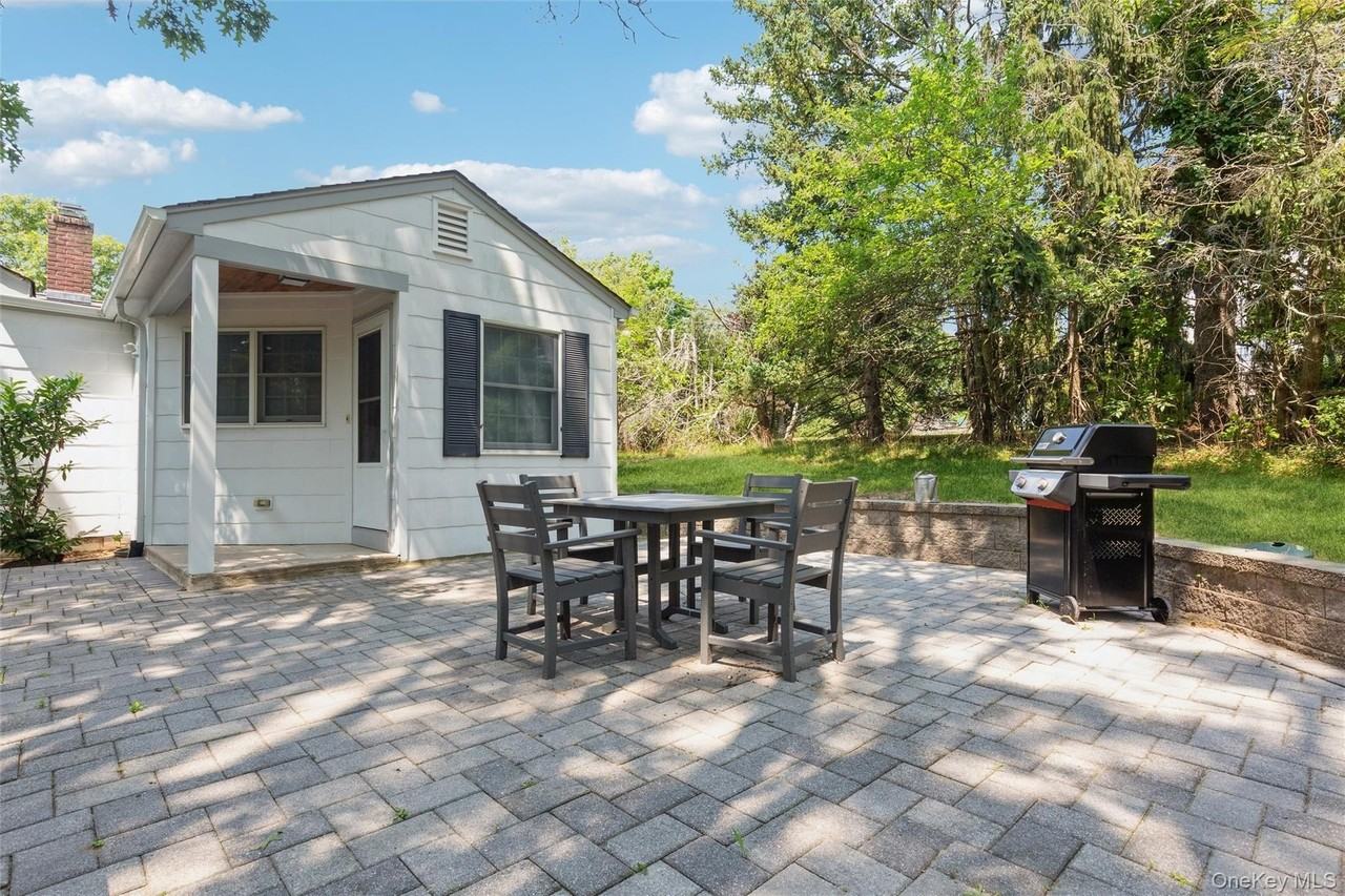 21 Oceanview Rd - Photo 3 of 21