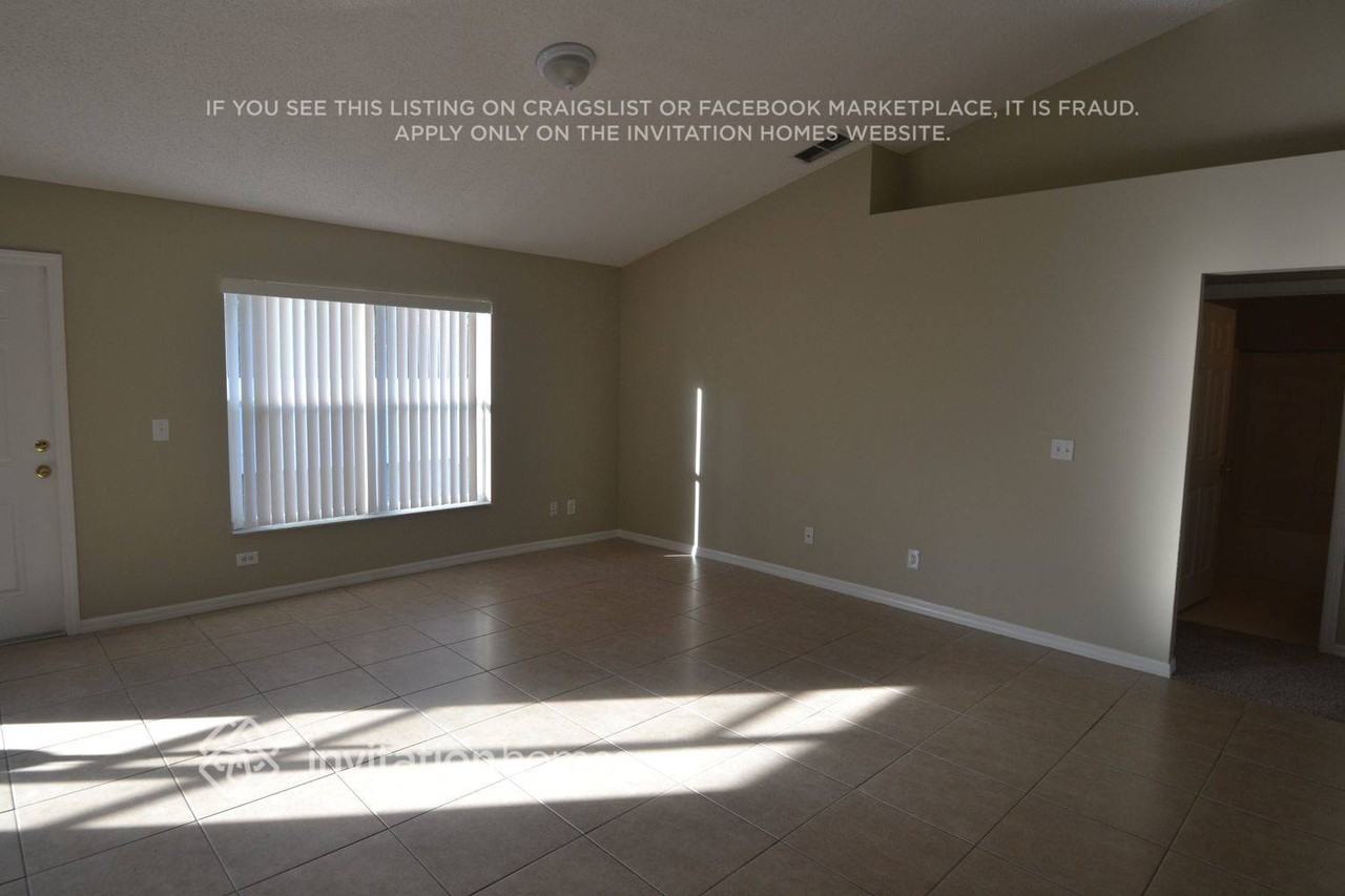 364 Marquee Dr - Photo 2 of 8