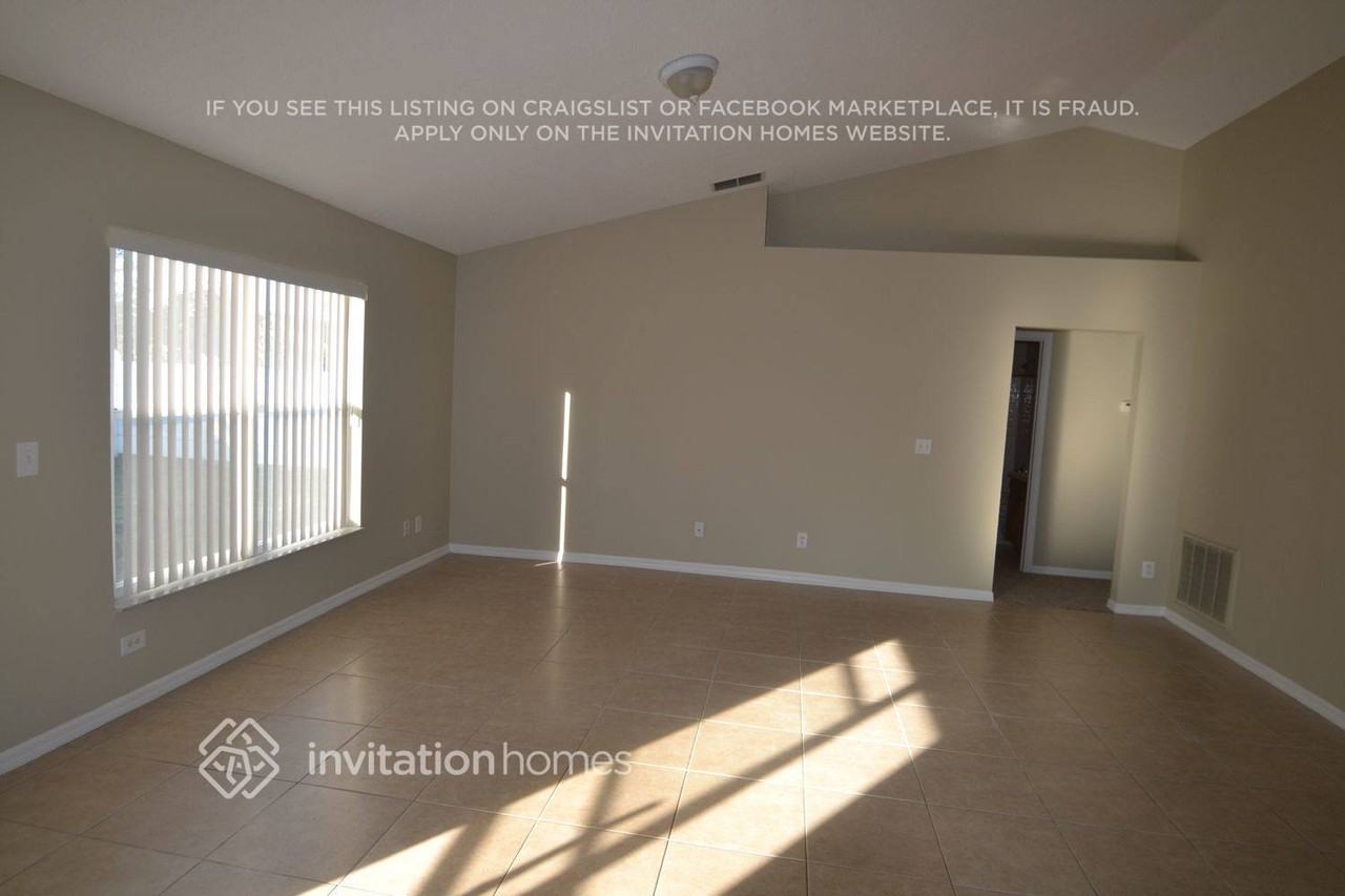 364 Marquee Dr - Photo 3 of 8