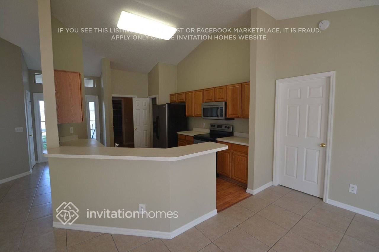 364 Marquee Dr - Photo 4 of 8