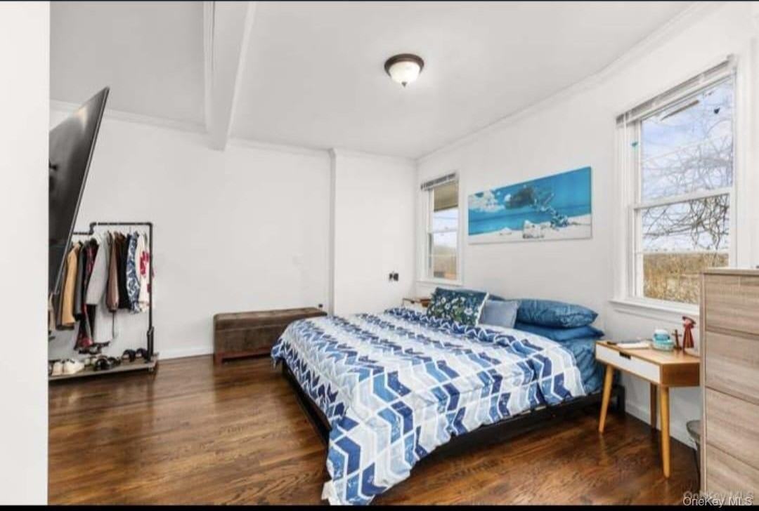 3404 Mohegan Ave - Photo 5 of 13