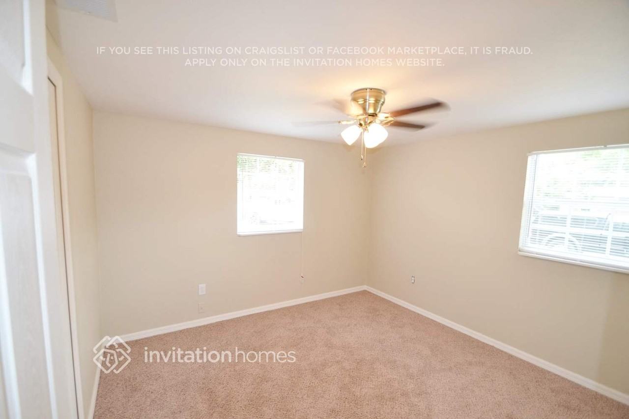 711 Starke Lake Cir - Photo 5 of 8