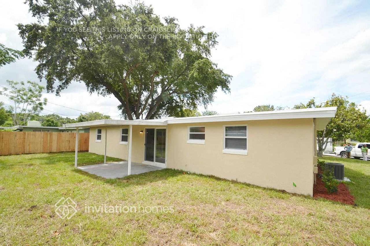 711 Starke Lake Cir - Photo 7 of 8