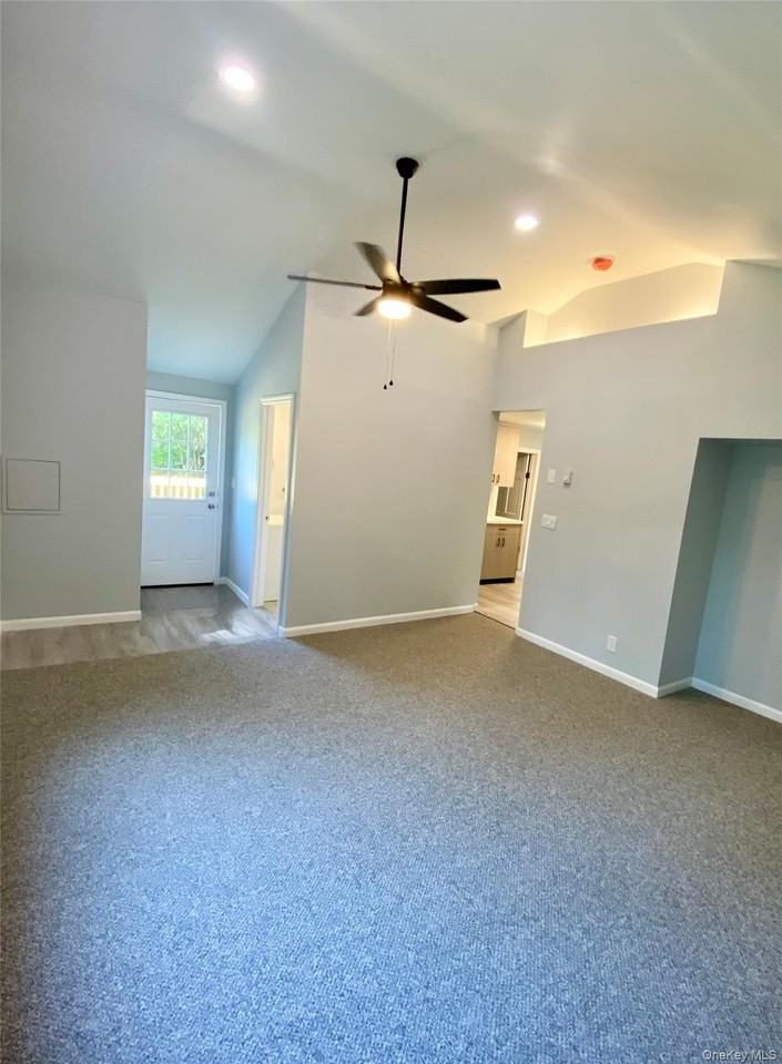 12 Red Brook Rd - Photo 4 of 20