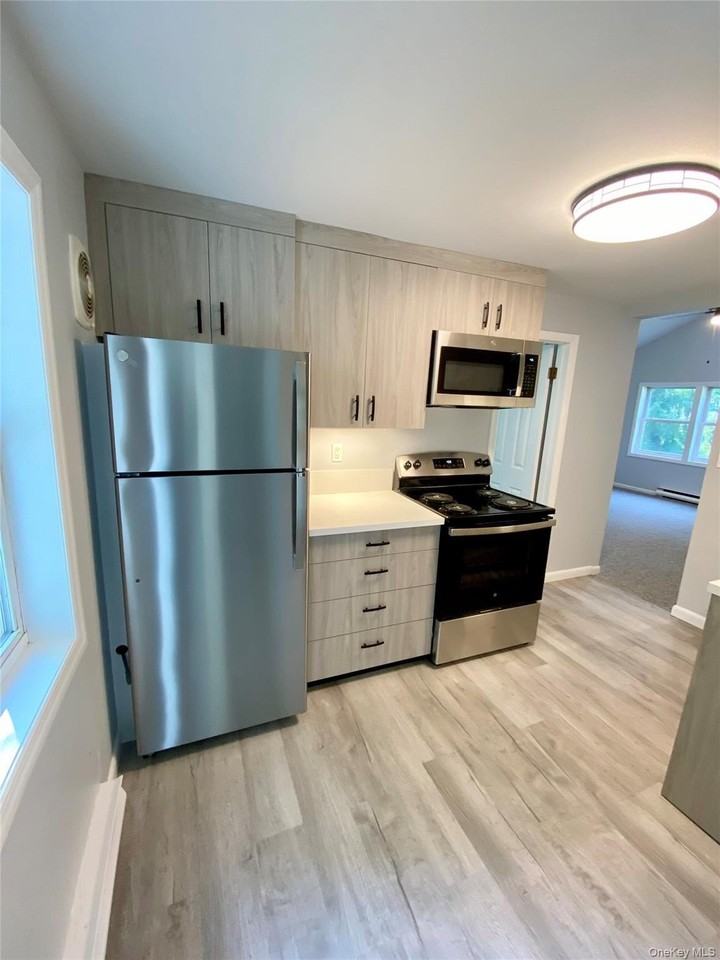 12 Red Brook Rd - Photo 5 of 20