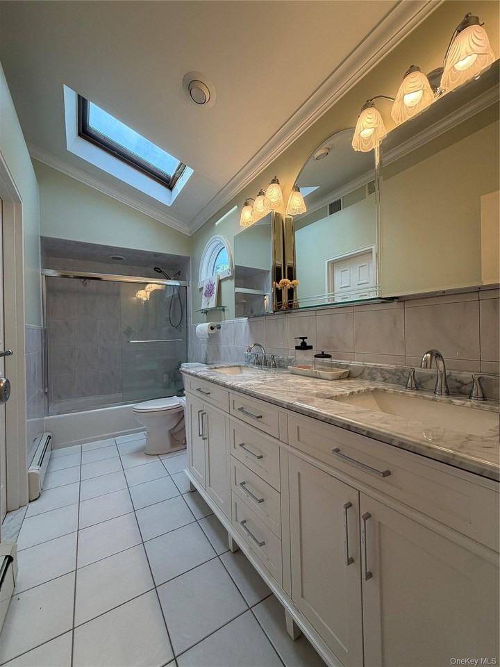 24 Arlington Ave - Photo 3 of 19