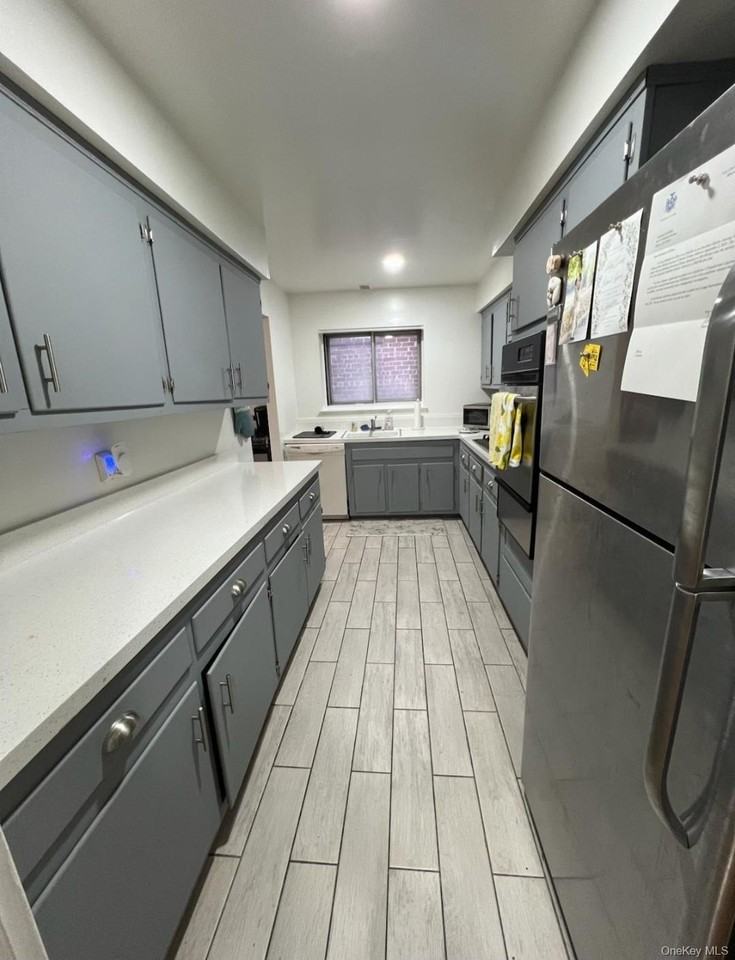 6037 Delafield Ave #2 - Photo 4 of 14