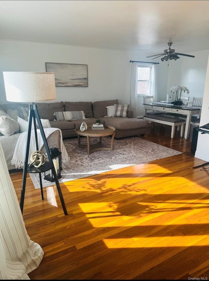 472 Kirkman Ave - Photo 2 of 10