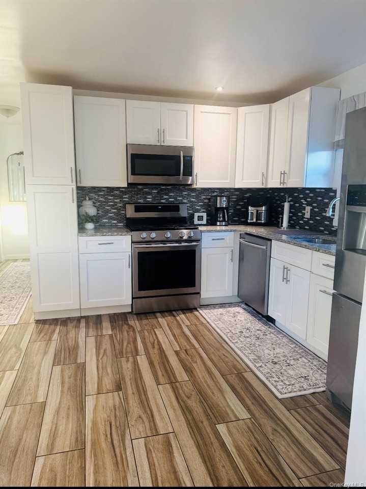 472 Kirkman Ave - Photo 5 of 10