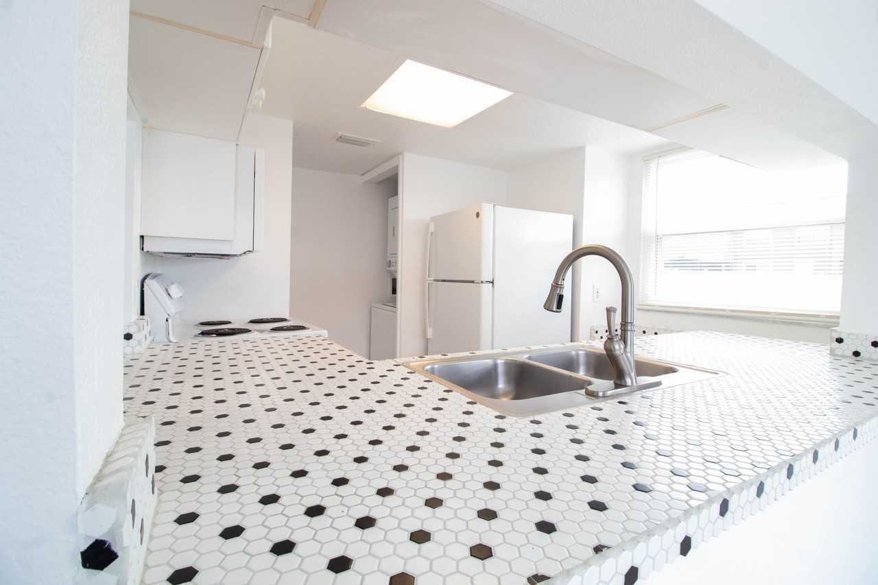 275 Mango Dr #A - Photo 7 of 36