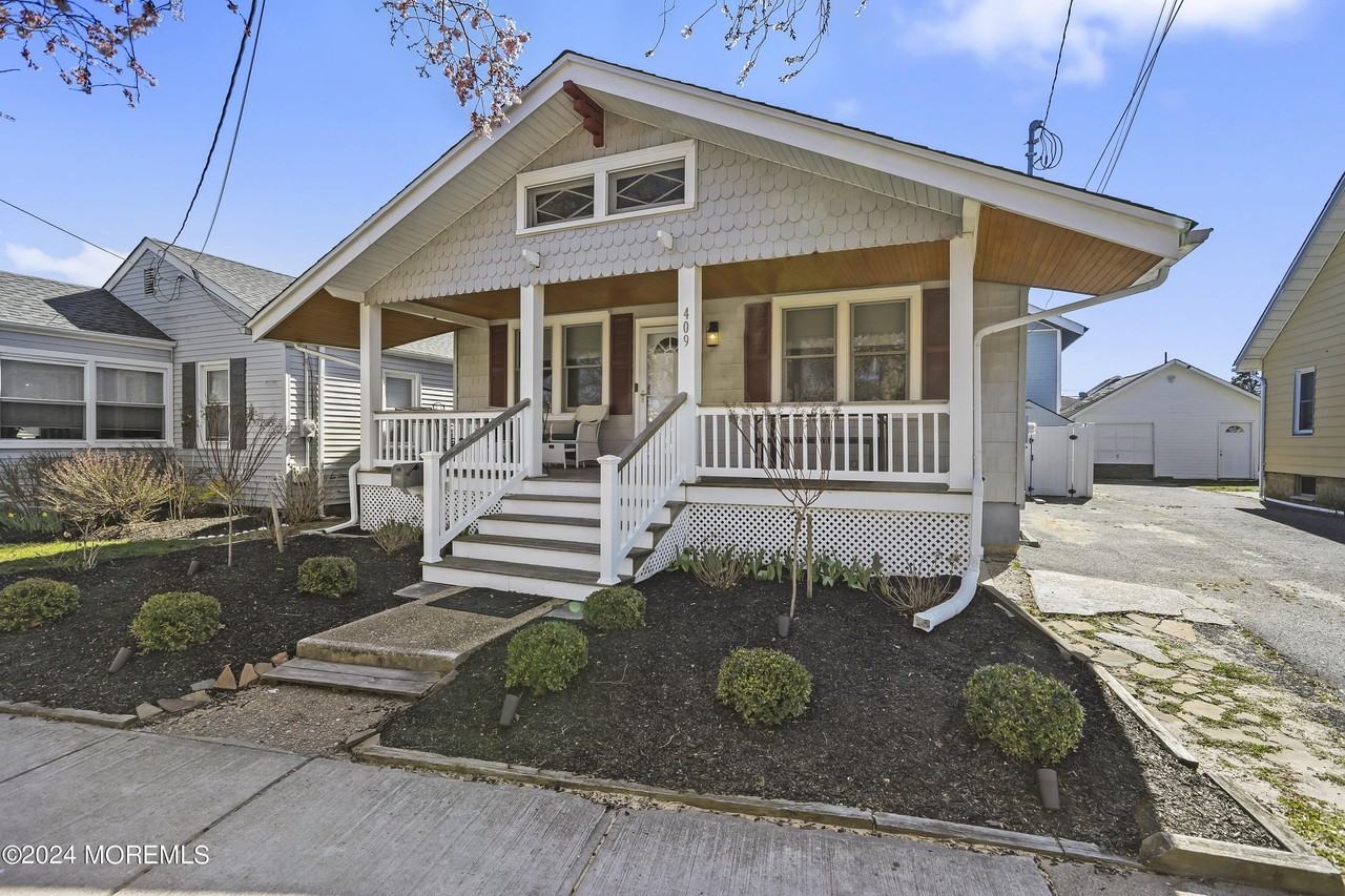 409 13th Ave - Photo 2 of 50