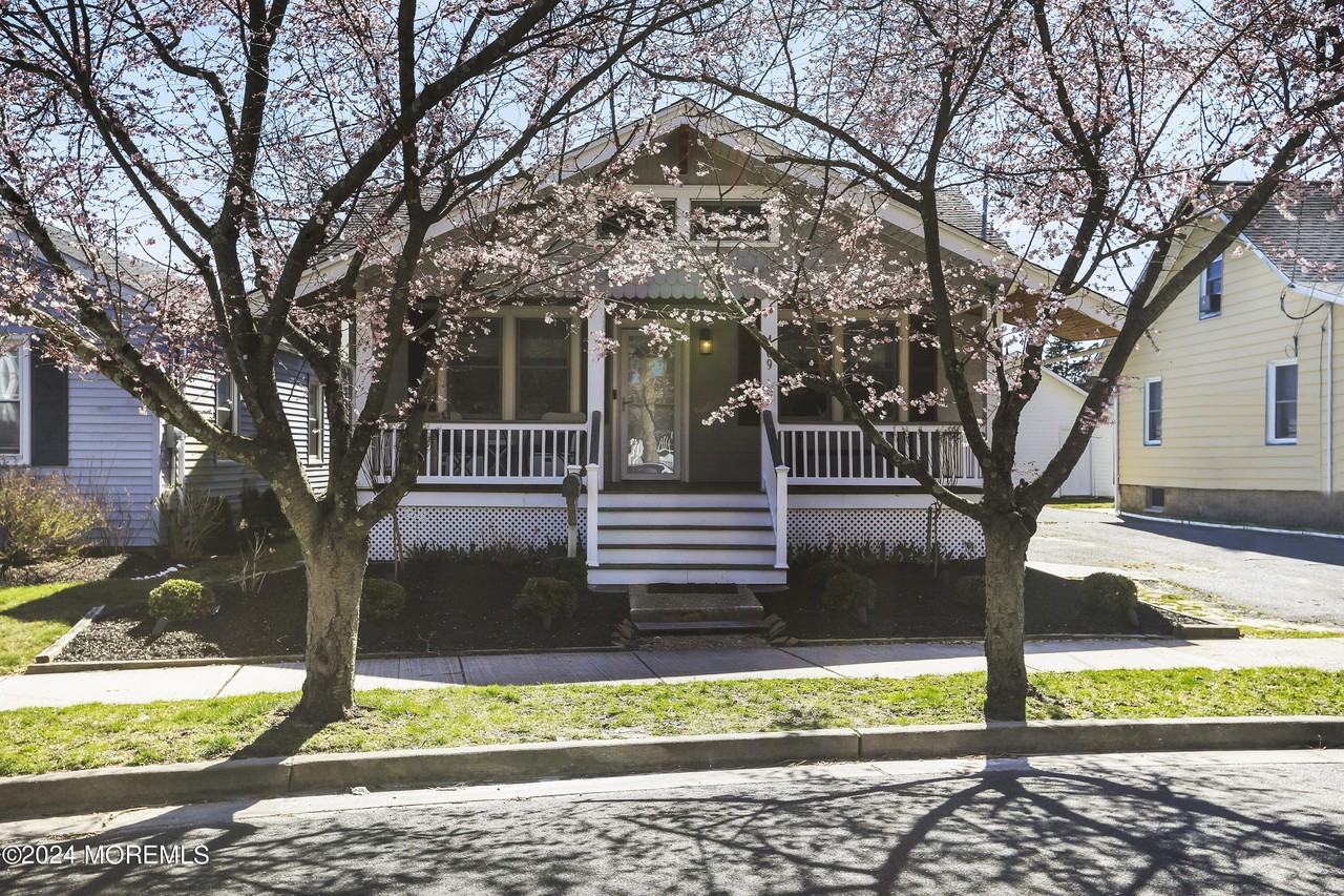 409 13th Ave - Photo 4 of 50