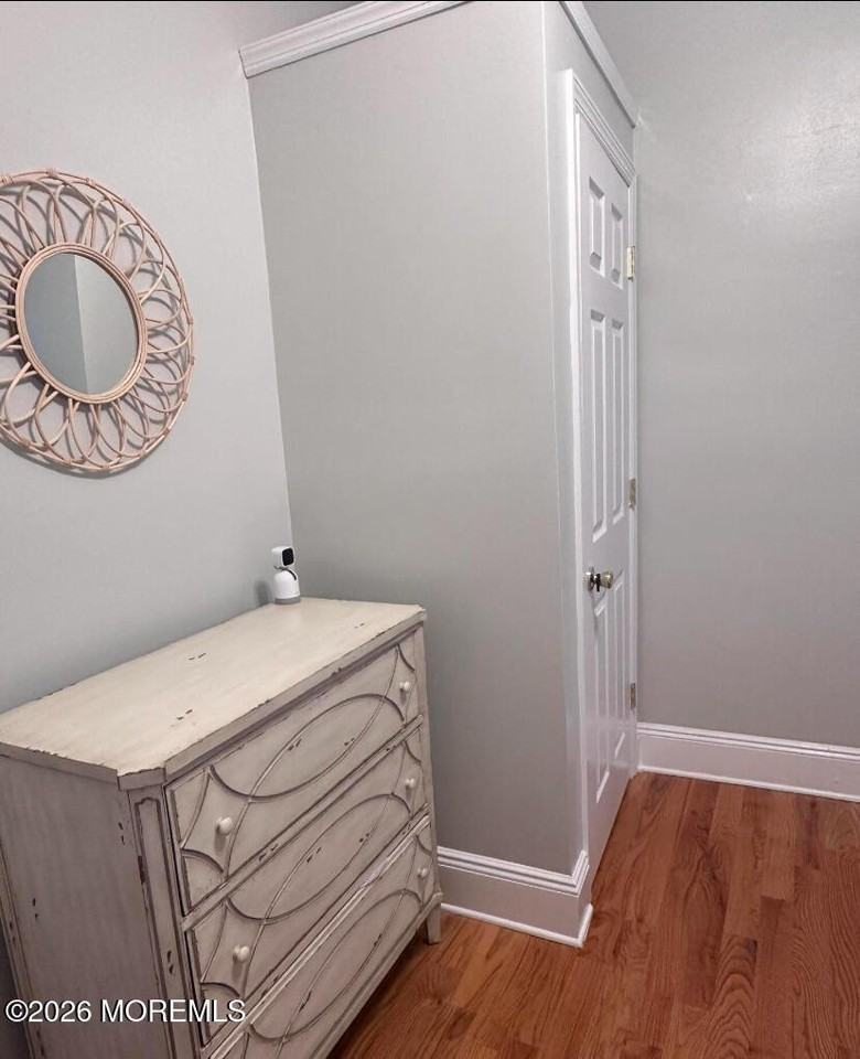 44 Riverdale Ave - Photo 5 of 9