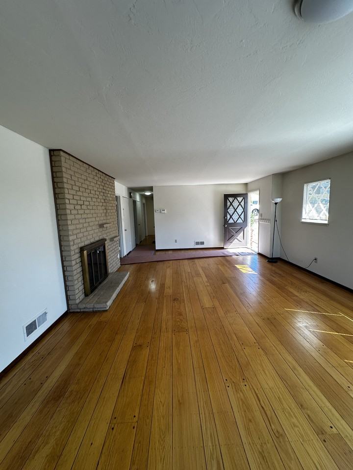 154 Maiden Ln #1 - Photo 3 of 29