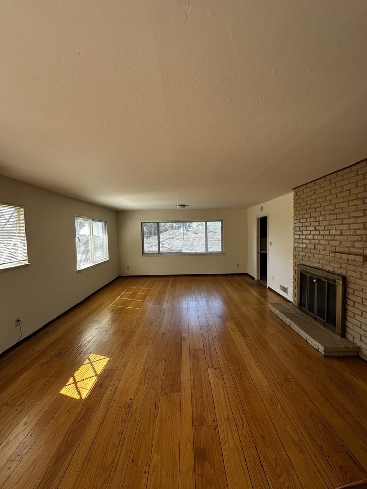 154 Maiden Ln #1 - Photo 4 of 29
