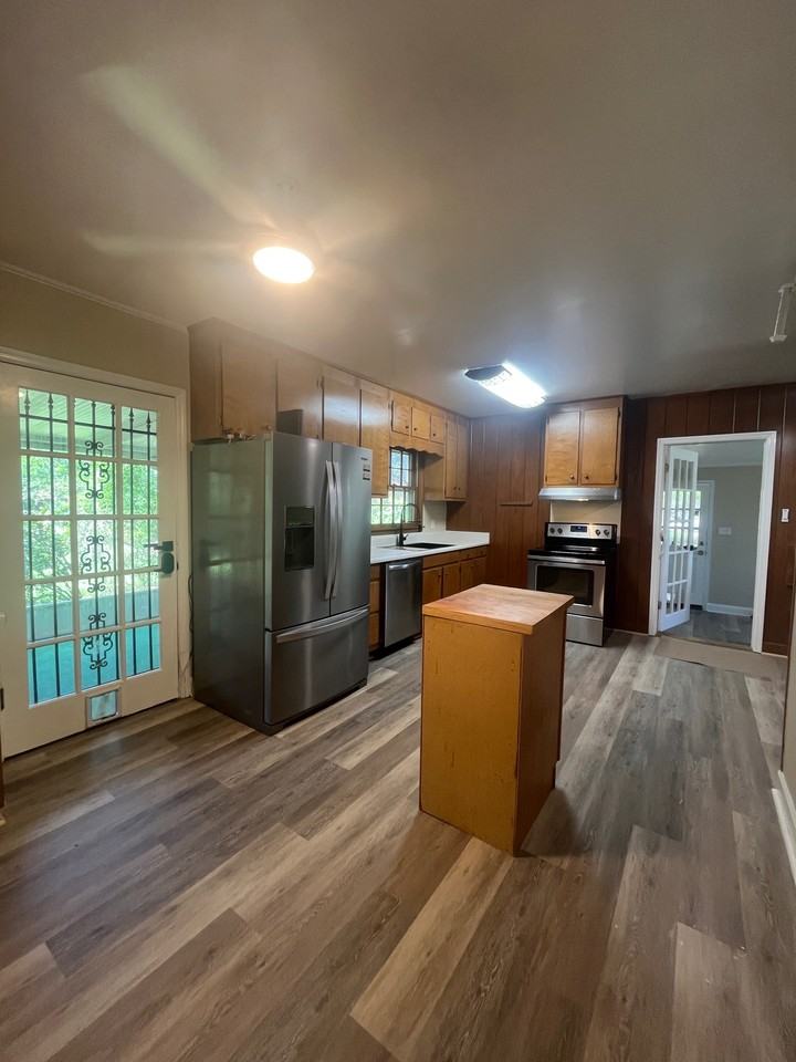 Samford Ave #1 - Photo 4 of 19