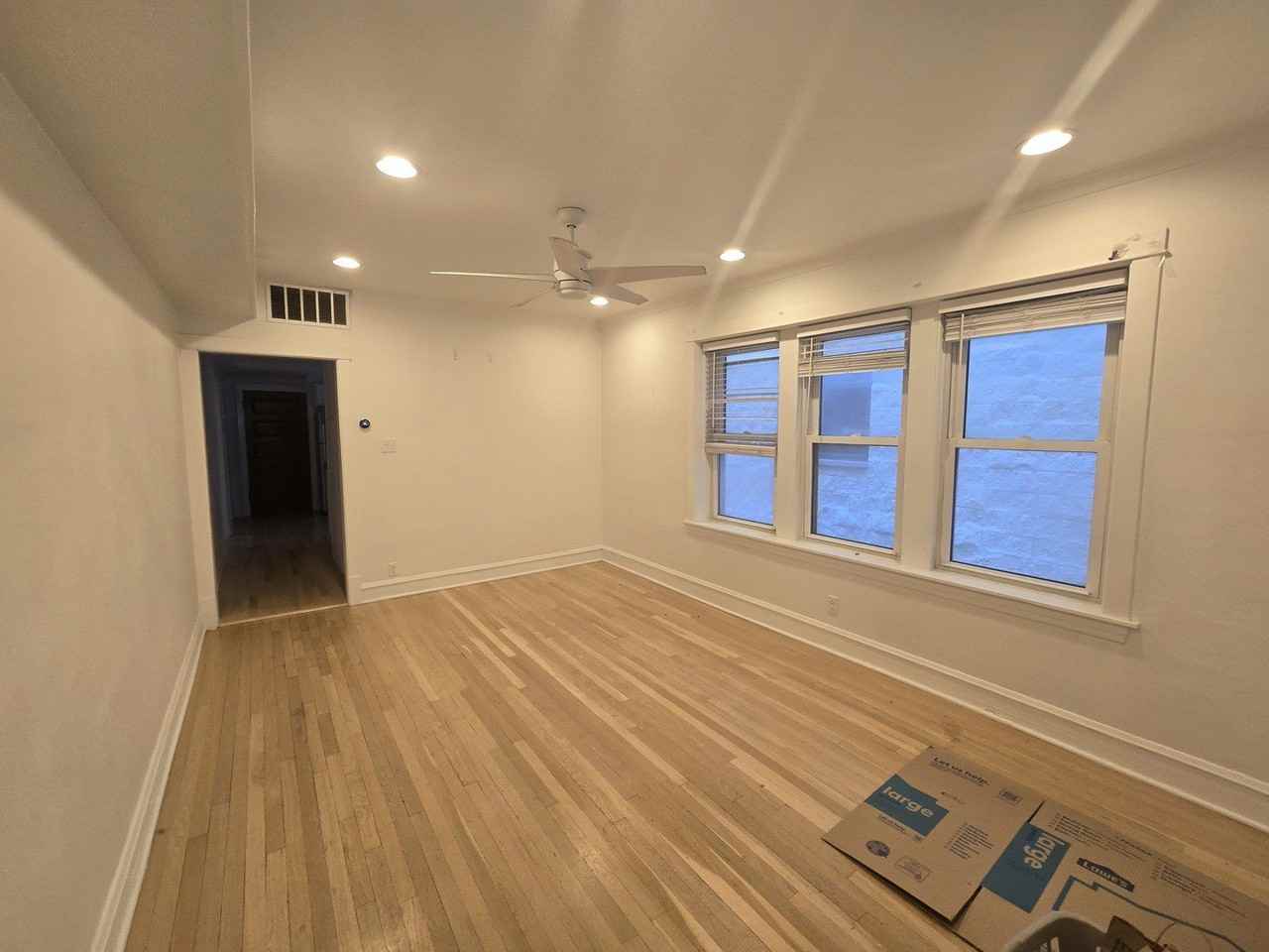 2255 W Huron St #1F - Photo 4 of 15