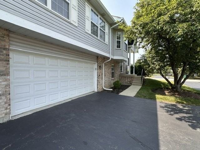 13902 S Cambridge Cir #13902 - Photo 3 of 25