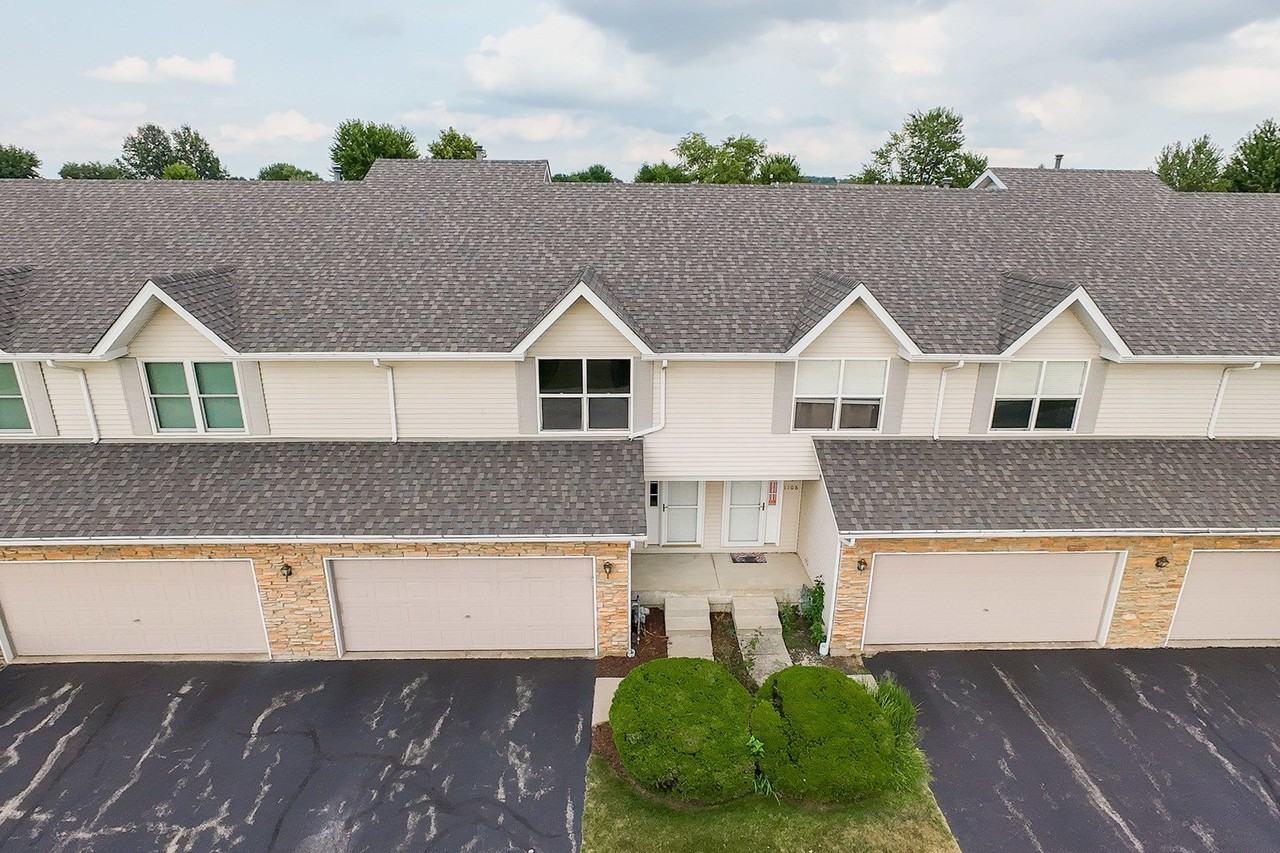 1110 Rose Dr - Photo 3 of 37