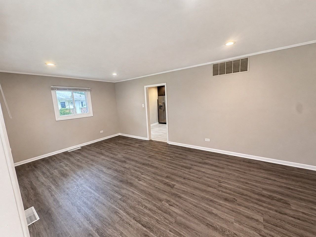 103 Shabbona Dr - Photo 4 of 13