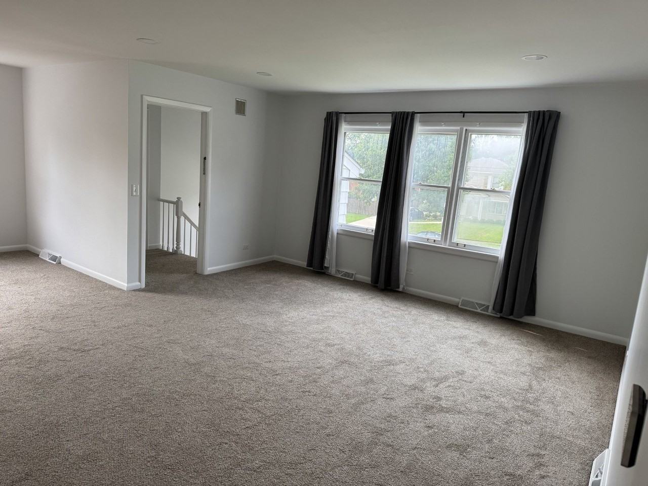 578 Ivy Ct - Photo 4 of 12