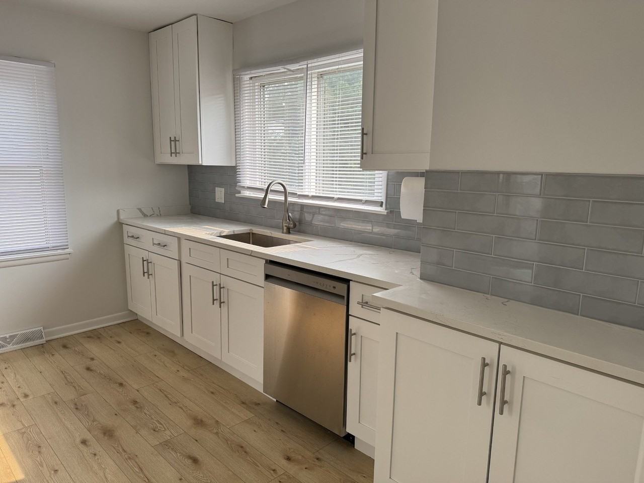 578 Ivy Ct - Photo 6 of 12