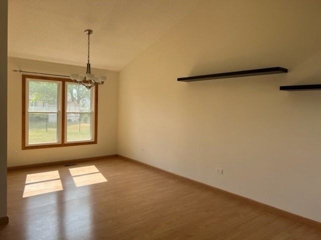 2135 Derby Ct - Photo 2 of 11