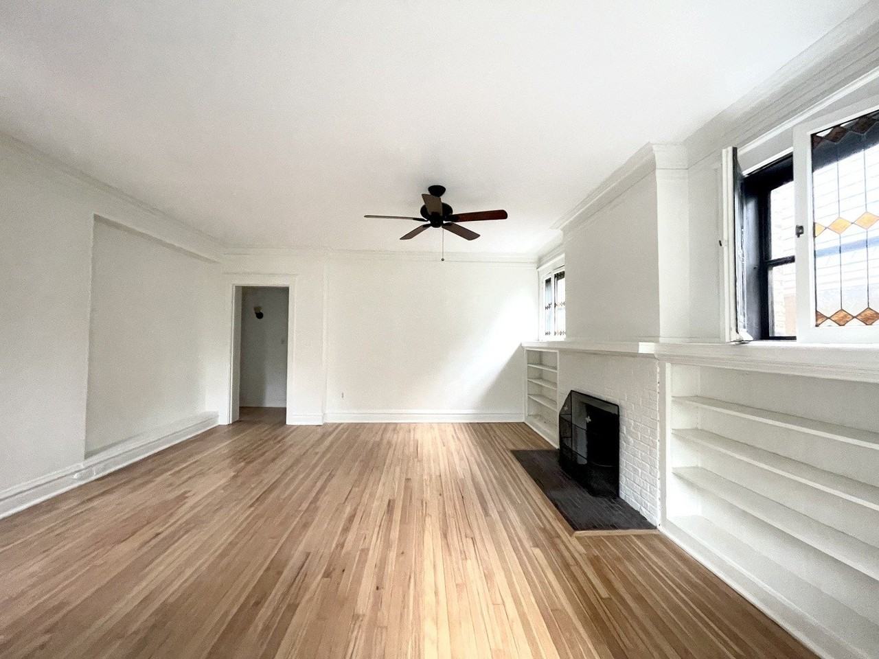 1233 Judson Ave #2E - Photo 3 of 18