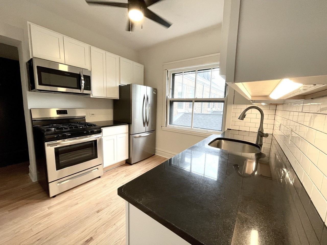1233 Judson Ave #2E - Photo 6 of 18
