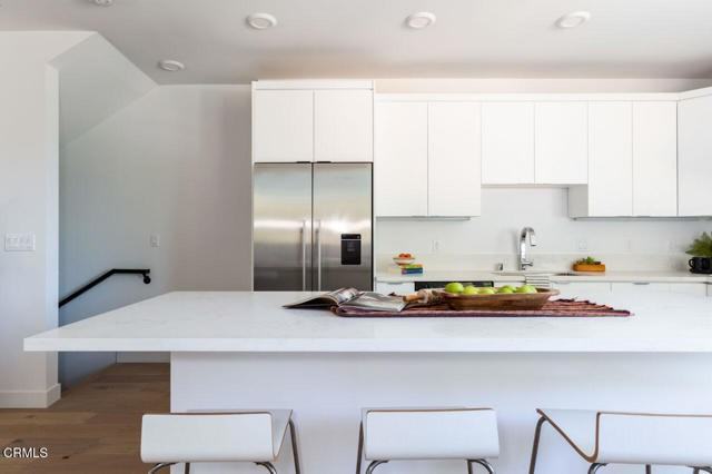 2172 Clifford St - Photo 6 of 7