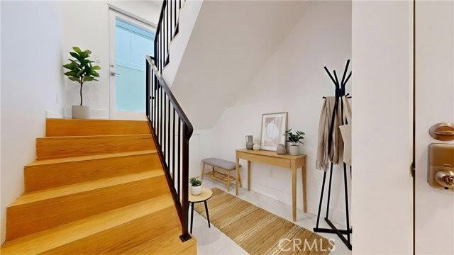 1318 Manhattan Ave - Photo 7 of 8