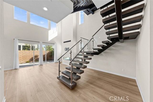 1115 Poppy Ct - Photo 4 of 8