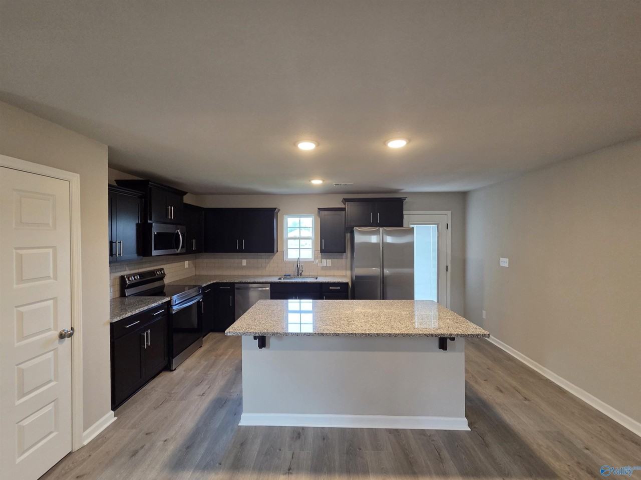 122 Domingues Ave - Photo 3 of 12