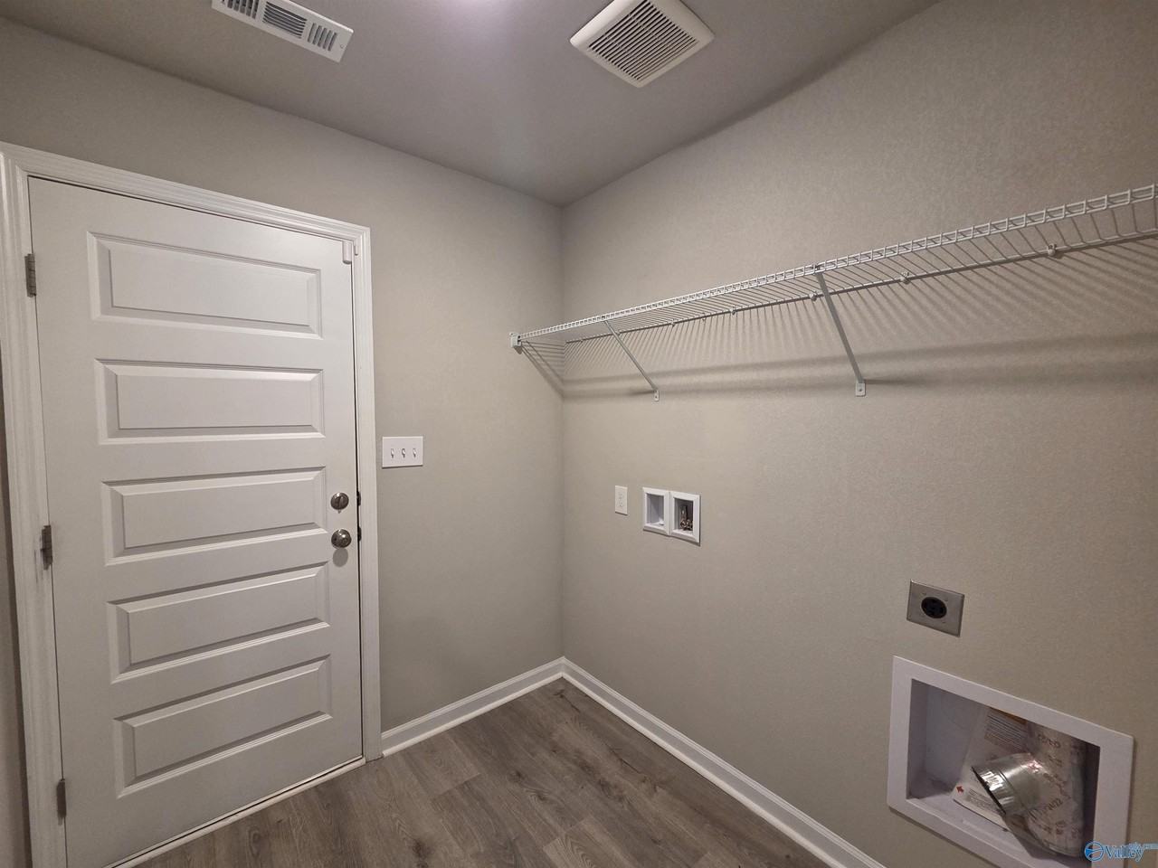 122 Domingues Ave - Photo 4 of 12