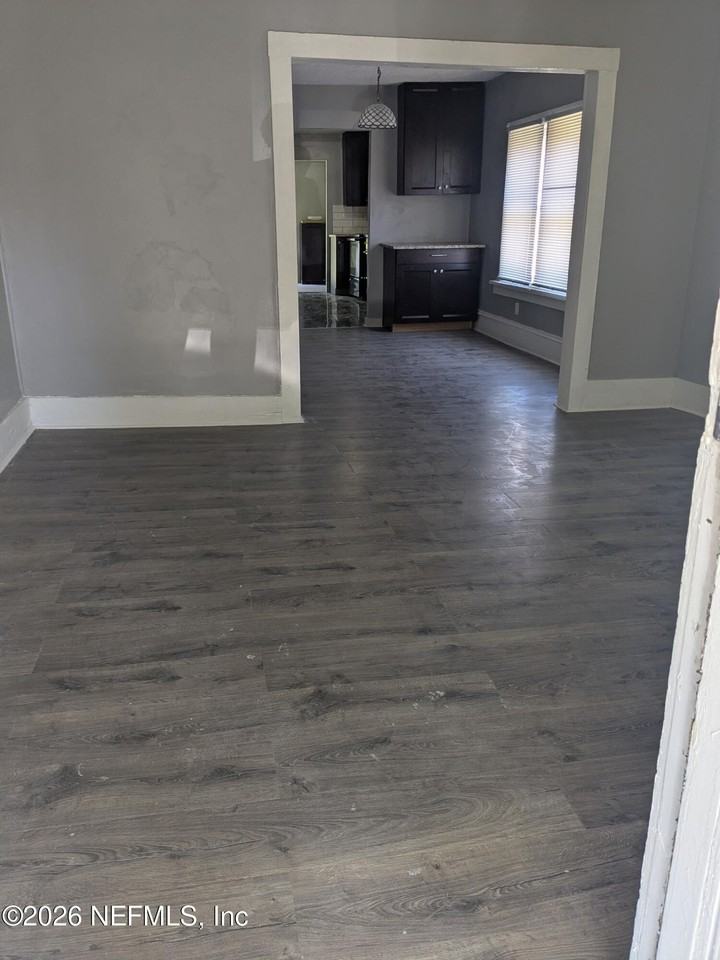 1524 Mount Herman St - Photo 3 of 10