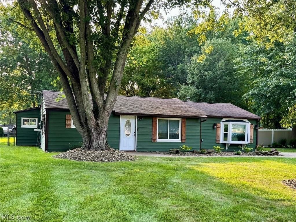 12755 Vincent Dr - Photo 3 of 20