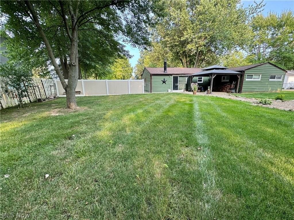 12755 Vincent Dr - Photo 4 of 20