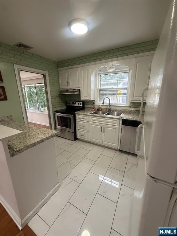 533 Ramapo Valley Rd - Photo 7 of 31